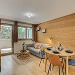 White Pearl A03, Alpes Agency, Chamonix, Sleeps 2-4