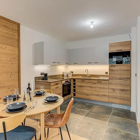 White Pearl A03 - Alpes Travel - - Sleeps 2-4